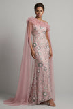 Vestido comprido de mãe da noiva com missangas cor-de-rosa e sereia brilhante com folhos e capa