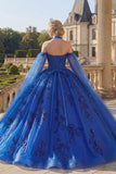 Vestido de baile azul real com gola halter, vestido Quinceañera aplicado com mangas cape