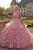 Vestido de baile cor-de-rosa com lantejoulas e um ombro e manga comprida