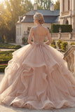 Vestido de baile champanhe de um ombro com missangas e folhos