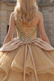 Vestido de baile cintilante de um ombro com lantejoulas, vestido champanhe Quinceañera com folhos