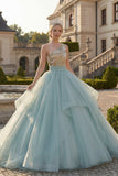 Vestido de baile brilhante, vestido de quinceanera azul empoeirado com lantejoulas de um ombro e folhos
