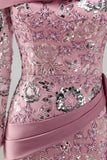 Vestido de concurso floral de mangas compridas cor-de-rosa brilhante, sereia com missangas e capa lateral
