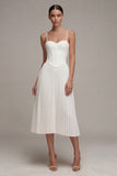 Vestido de graduação de Corset Midi com alças finas brancas plissadas