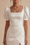 Vestido de Graduação Midi de Cetim Branco com Gola Quadrada e Fenda
