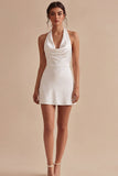 Cabresto simples Um vestido branco sem costas