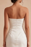 Vestido Branco Justo, Bodycon Sem Alças, Franzido, com Fenda