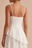 Mini vestido branco franzido com alças finas e folhos A Line