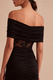 Mini vestido bodycon preto de renda ombro descoberto