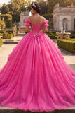 vestido de baile fucsia com missangas e vestido de quinceanera