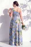 Vestido de dama de honor azul floral Linha A de um ombro com fenda