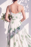 Vestido de dama de honor verde floral em linha A com gola em capuz