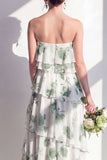 Vestido de dama de honor verde, sem alças, em camadas, floral A Line