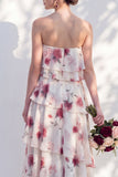 Vestido de dama de honor verde, sem alças, em camadas, floral A Line