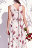 Vestido de dama de honor verde floral Linha A de um ombro com fenda