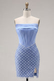 Vestido de Homecoming com Espartilho Azul, Cetim Sem Alças, Bodycon Misangas e Fenda