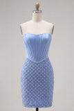 Vestido de Homecoming com Espartilho Bodycon de cetim sem alças azul com missangas