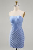 Vestido de Homecoming com Espartilho Bodycon de cetim sem alças azul com missangas
