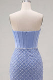 Vestido de Homecoming com Espartilho Bodycon de cetim sem alças azul com missangas