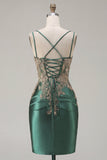 Vestido de Homecoming com lantejoulas pretas de cetim bodycon franzidas