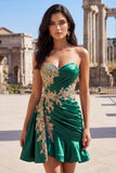 Vestido de Homecoming com lantejoulas amarrotadas em cetim verde-escuro Bodycon Bodycon