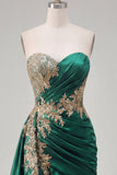 Vestido de Homecoming com lantejoulas amarrotadas em cetim verde-escuro Bodycon Bodycon