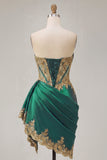 Vestido de Homecoming com Espartilho transparente em cetim verde escuro com lantejoulas