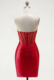 Vestido de Homecoming em Bodycon Cetim Vermelho com Missangas Cortênticas Transparentes
