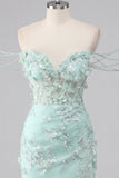 Vestido de Homecoming com Bodycon Bodycon com Espartilho Floral de Menta e Abertura