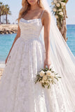 Vestido de Noiva de Praia Franzido em Renda Floral em Renda Branca com Véus