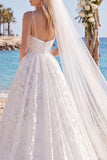 Vestido de Noiva de Praia Franzido em Renda Floral em Renda Branca com Véus