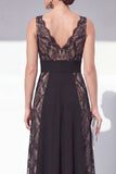 Vestido Formal de Renda Preta Linha A com decote V