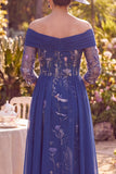 Vestido de mãe da noiva midi de ombros descobertos, com mangas 3/4
