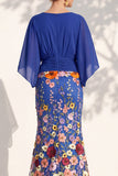 Vestido Mãe da Noiva Floral Champanhe Sereia com decote em V e mangas cape