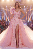 Vestido longo de concurso floral com espartilho de espartilho cor-de-rosa de um ombro e fenda