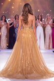 Vestido longo de concurso com decote dourado e gola alta, sereia, lantejoulas e decote dourado brilhante