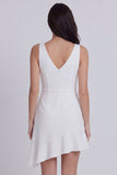 Vestido Curto de Graduação, Bodycon com Decote em V e Folhos em Marfim