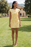 Vestido de Homecoming Bodycon Bodycon Amarelo de Decote Redondo com Flores 3D