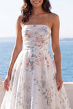 Vestido de Noiva A Line Estampado em Marfim Strapless com cauda de capela