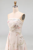 Vestido de Noiva A Line Estampado em Marfim Strapless com cauda de capela
