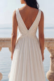 Vestido de Noiva em Chiffon Franzido em Marfim com Decote em V, linha A