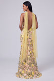 Vestido formal de sereia com alças finas florais amarelas e cachecol
