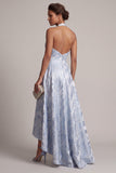 Cabresto sem costas Uma linha azul céu floral alto baixo Vestido de mãe da noiva