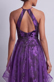 Vestido de Mãe da Noiva, Vestido Floral Roxo Escuro Em Linha Longa A Halter com Folhos