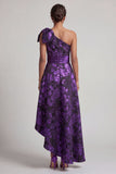 Vestido de Mãe da Noiva de um ombro roxo escuro alto e baixo A Line