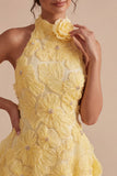 Vestido de Regresso a Casa Floral Daffodil A-Line com gola halter, com bordas
