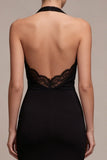 Vestido formal longo de sereia sem costas com capças pretas
