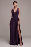 Vestido Formal Ameixa Linha A com decote em V e Strass