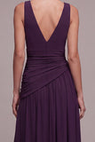 Vestido Formal Ameixa Linha A com decote em V e Strass