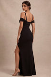Vestido formal preto de ombros frios com franzidas e sereia longa e fenda